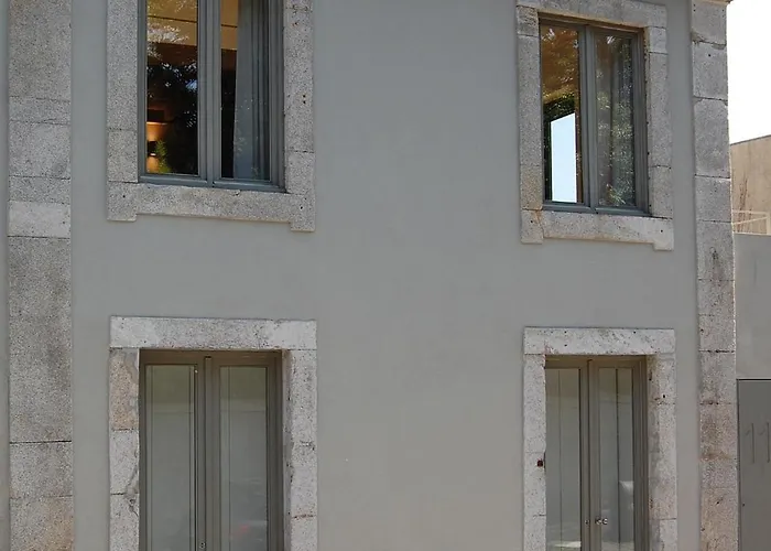 Serralves 1108 - Estudio 1 *